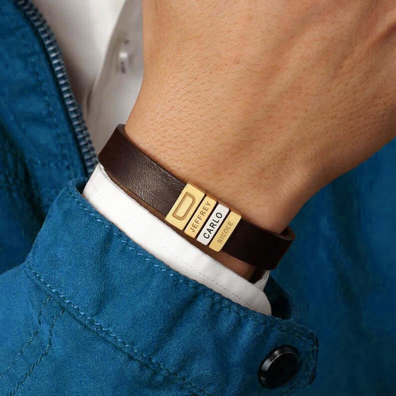 Bracciale personalizzato con perline in pelle con incisione del nome di papà e bambini