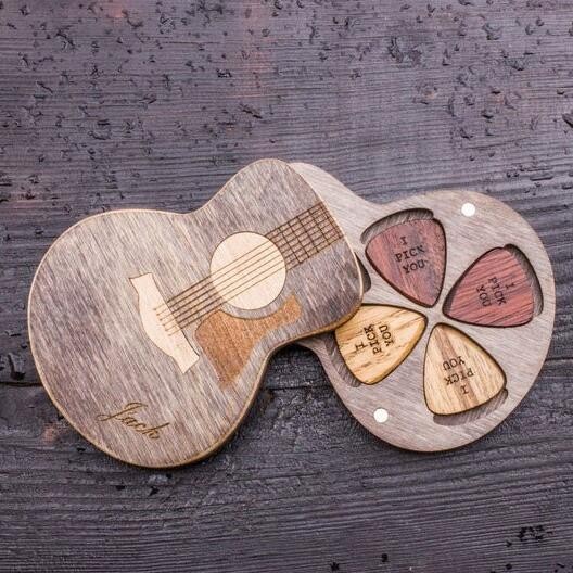Plettri per chitarra in legno