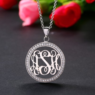 Collana con monogramma