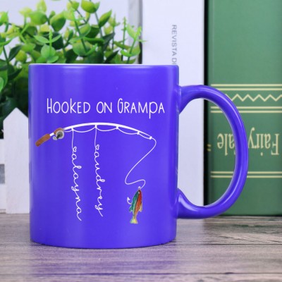 Tazza da caffè personalizzata agganciata al regalo di pesca del nonno con nome per bambini