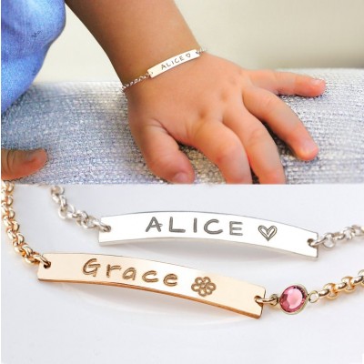 Braccialetti personalizzati Birthstone con incisione del nome del bambino