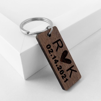 Regalo di coppia per anniversario di San Valentino con portachiavi in ​​legno personalizzato