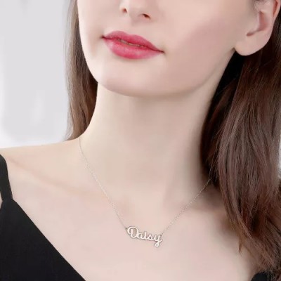 Collana con nome personalizzato in stile "Margherita"